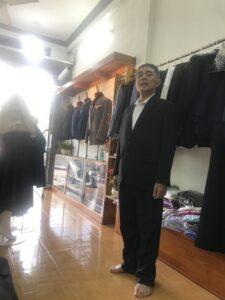 Khách mặc vest sui gia tại Veston Anh Tuấn Biên Hòa Đồng Nai